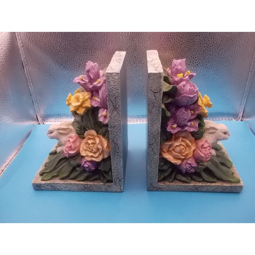 Vintage Style Floral Rabbit Bookends Set Spring Garden Resin Bunny Decor